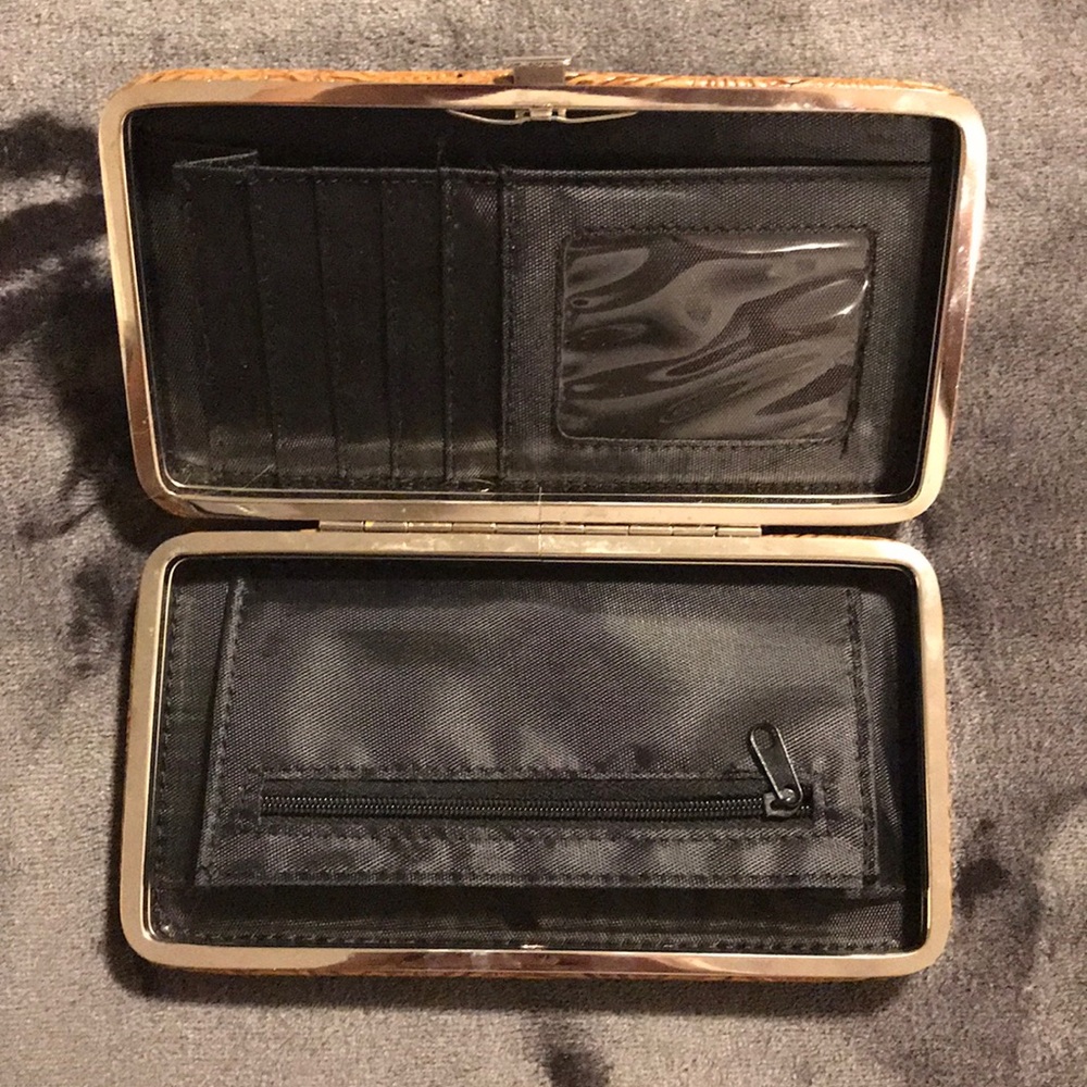 Wallet - Picture 4 of 4